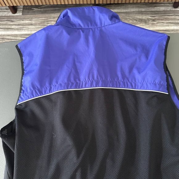 Puma wind breaker vest - Picture 2 of 2